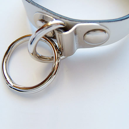 VACANT リストバンド リング ホワイト（WRIST BAND RING WHITE）【アクセサリー】の通販。【100円分ポイントプレゼント】｜最新アーティストの紹介＆音源・アーティストグッズ等個性的な音楽関連商品の通販